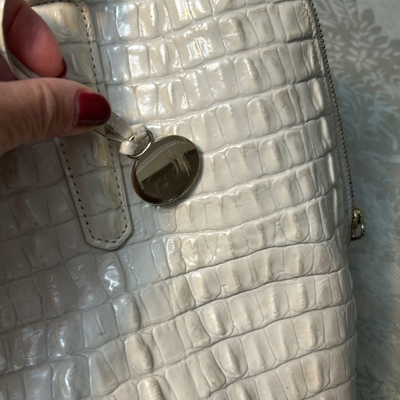 BRAHMIN white ivory handbag, with long strap included. 9x14, lightly used - Picture 10 of 11